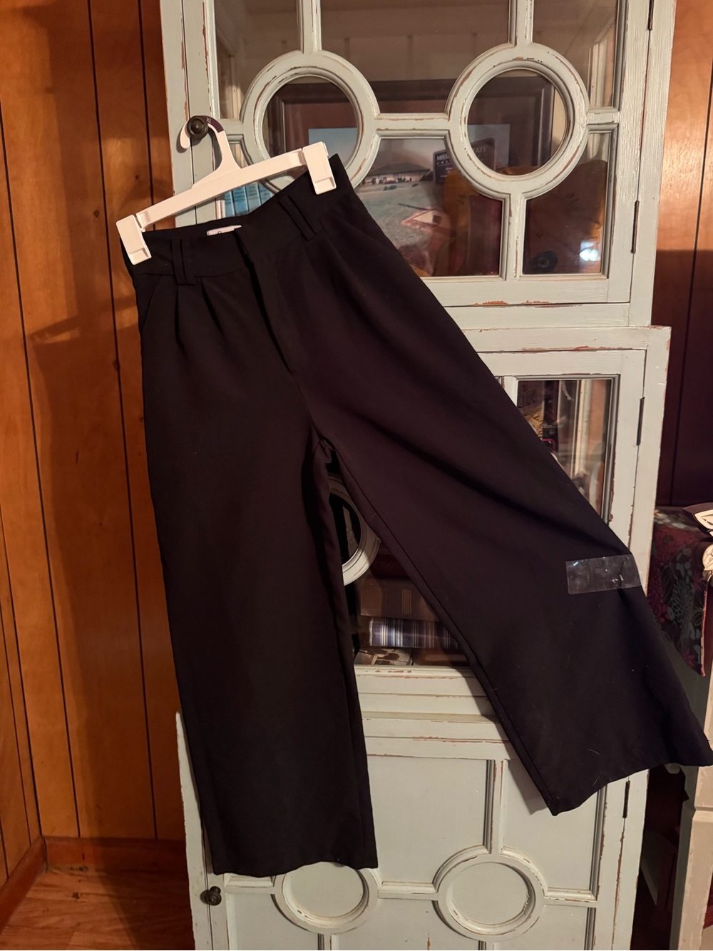 Classic Black Wide-Leg Women's Trousers B5